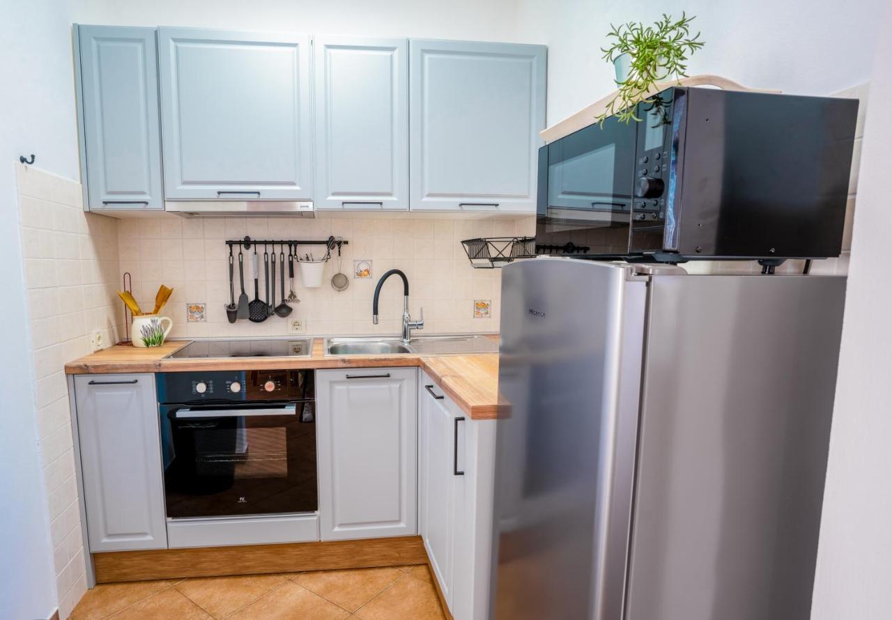 Sveti Lovreč Pazenatički Lavanda Apartments & Room מראה חיצוני תמונה