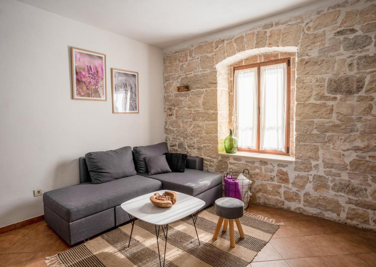 Sveti Lovreč Pazenatički Lavanda Apartments & Room מראה חיצוני תמונה
