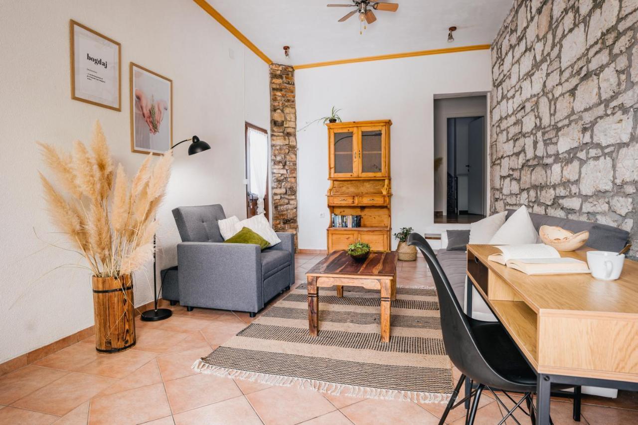 Sveti Lovreč Pazenatički Lavanda Apartments & Room מראה חיצוני תמונה