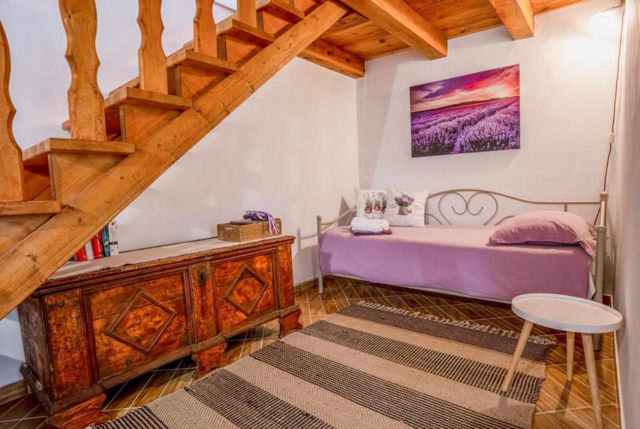 Sveti Lovreč Pazenatički Lavanda Apartments & Room מראה חיצוני תמונה
