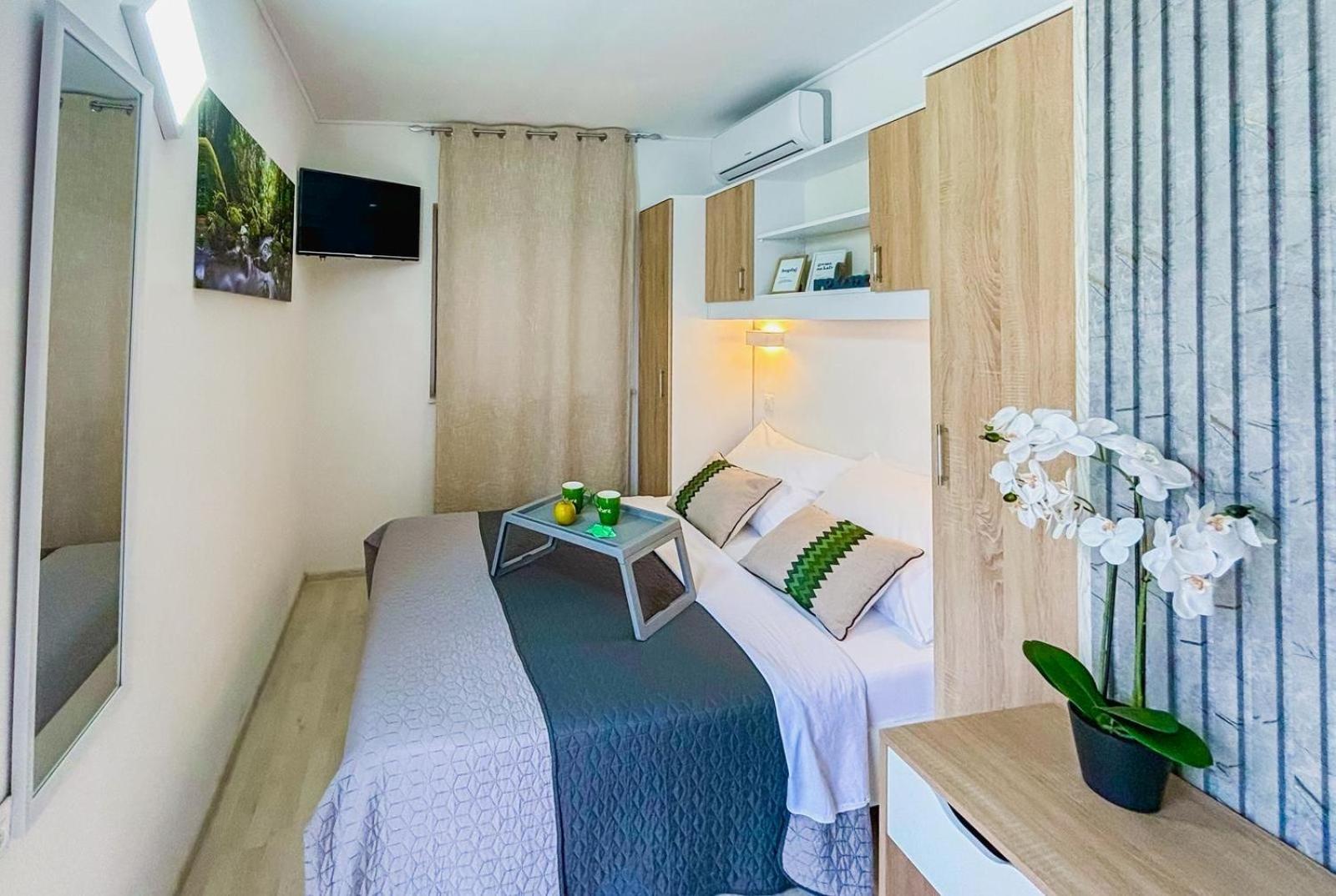 Sveti Lovreč Pazenatički Lavanda Apartments & Room מראה חיצוני תמונה